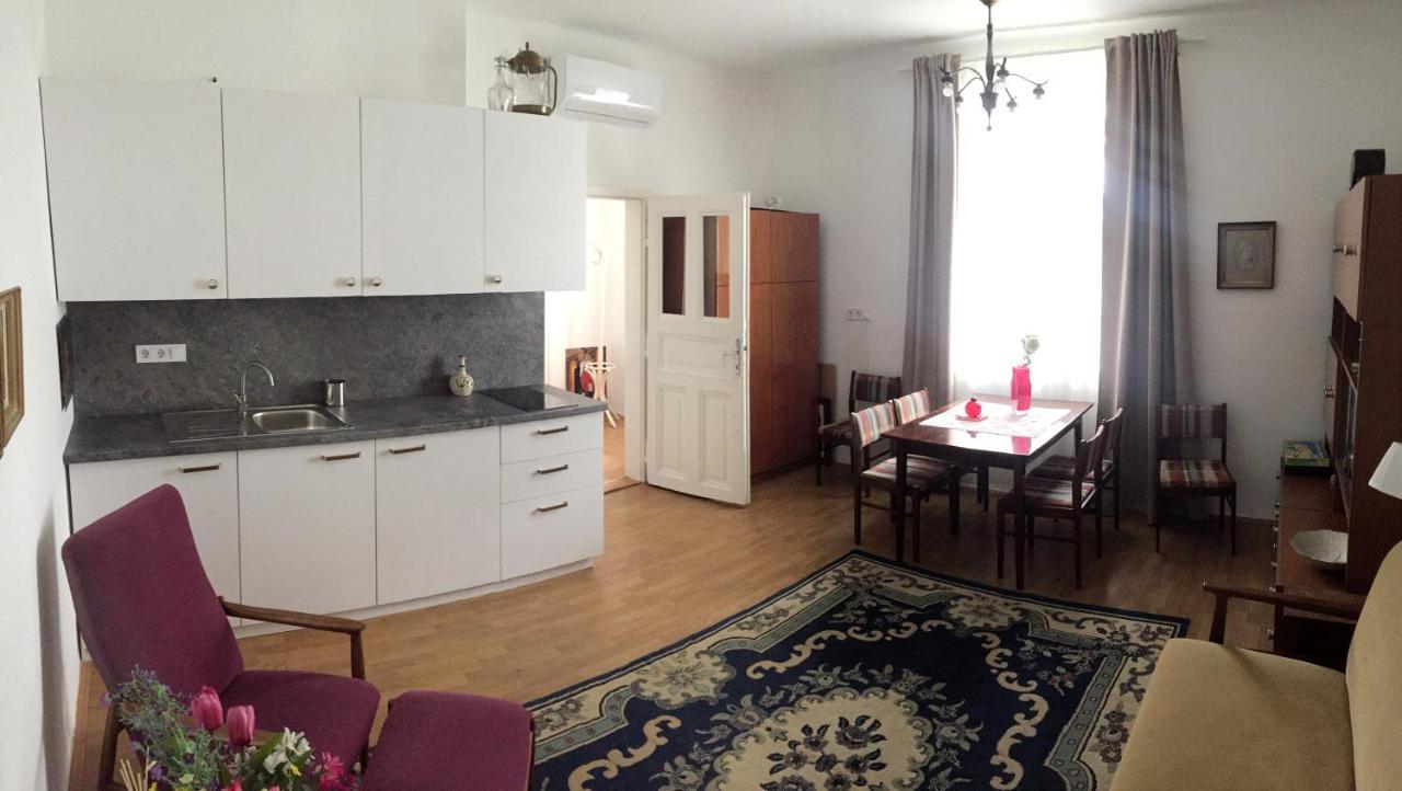 Hotel Kertesz-Haz Eger Zewnętrze zdjęcie